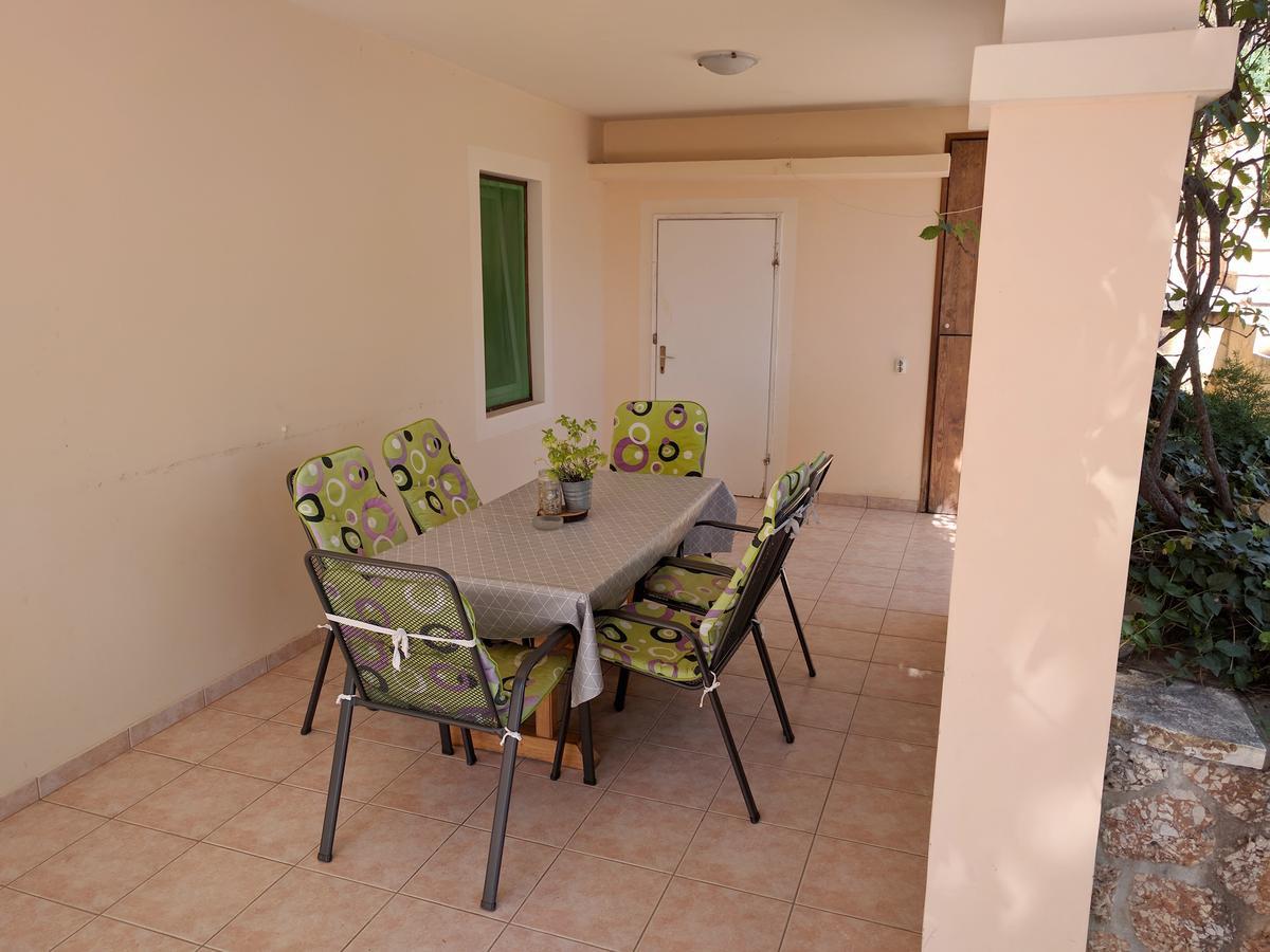 Apartmani Anja Sveta Nedelja  Extérieur photo